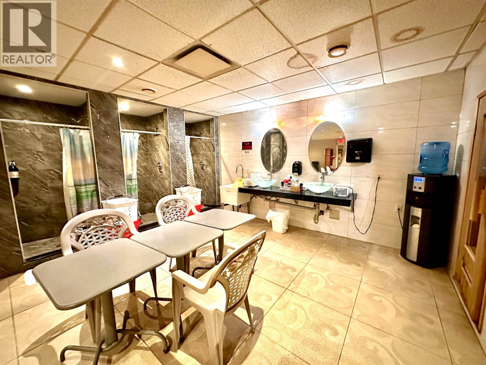 201 4640 No.3 Road, Vancouver, British Columbia  V6X 2C2 - Photo 12 - C8076600