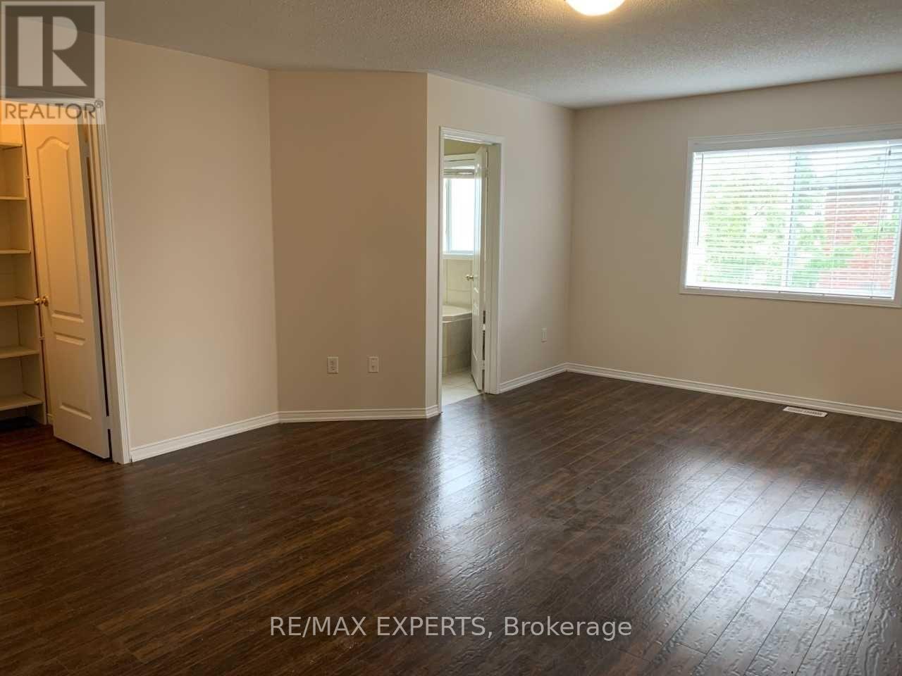 1209 Lamont Crescent, Milton, Ontario  L9T 6N6 - Photo 12 - W12946938