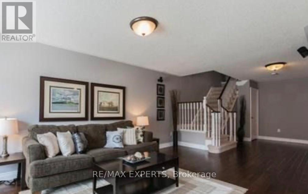 1209 Lamont Crescent, Milton, Ontario  L9T 6N6 - Photo 3 - W12946938