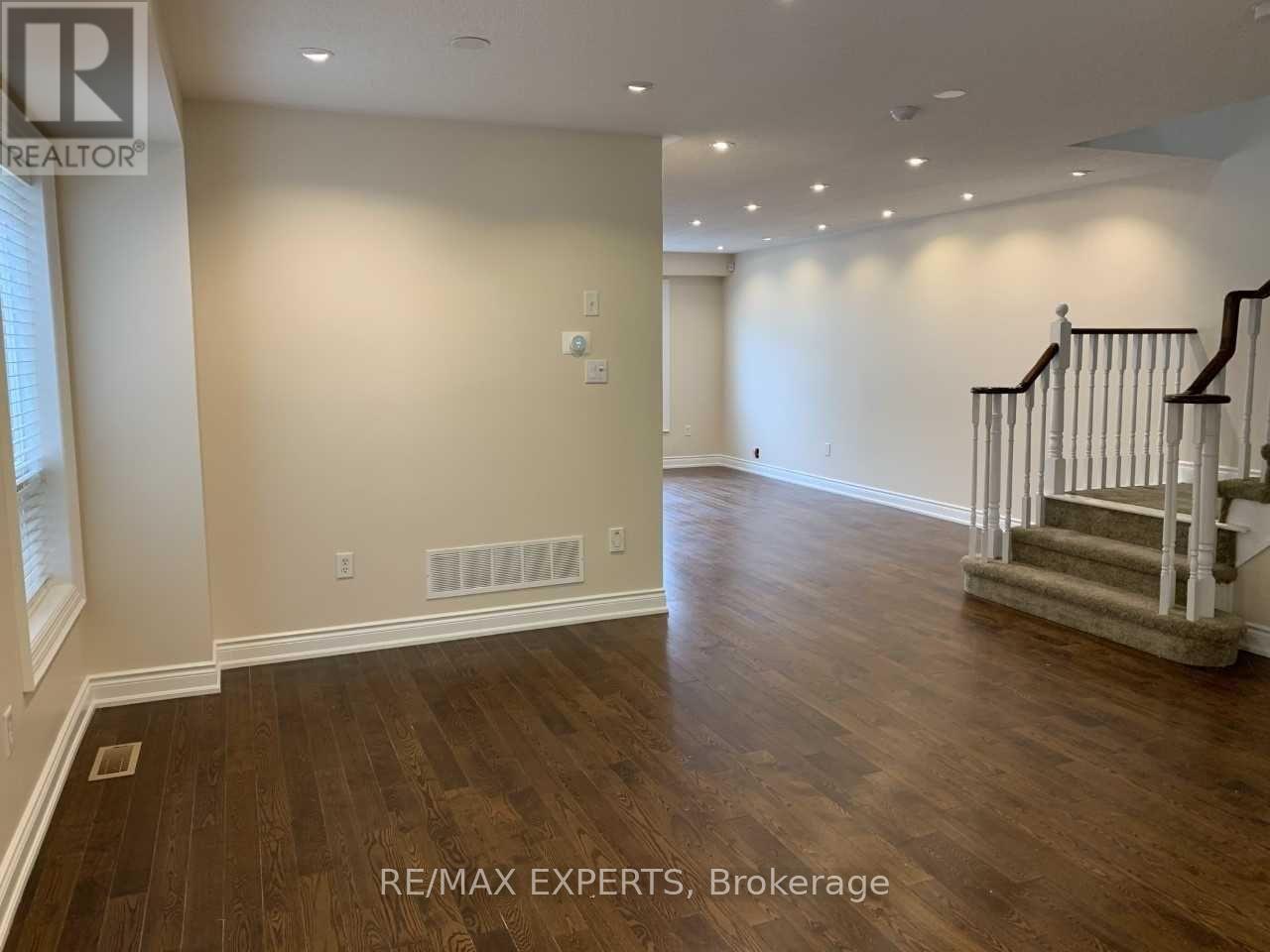 1209 Lamont Crescent, Milton, Ontario  L9T 6N6 - Photo 8 - W12946938