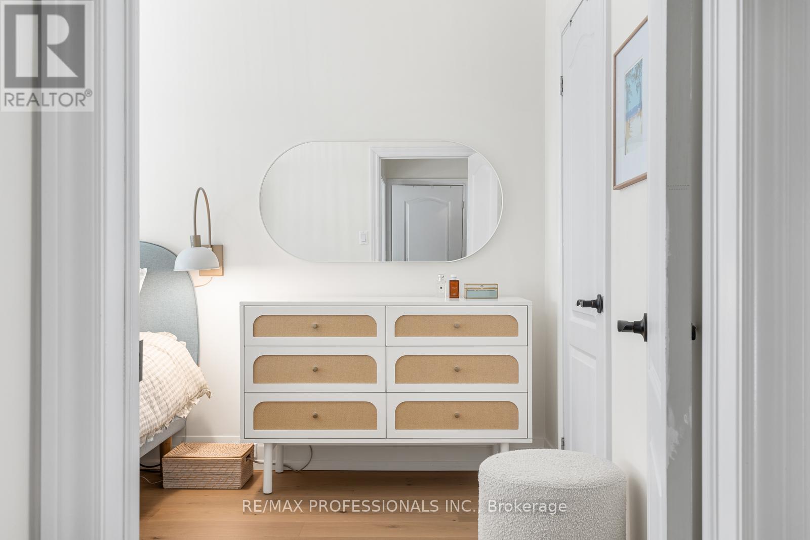 5 Birgitta Crescent, Toronto, Ontario  M9C 3W1 - Photo 21 - W12946952