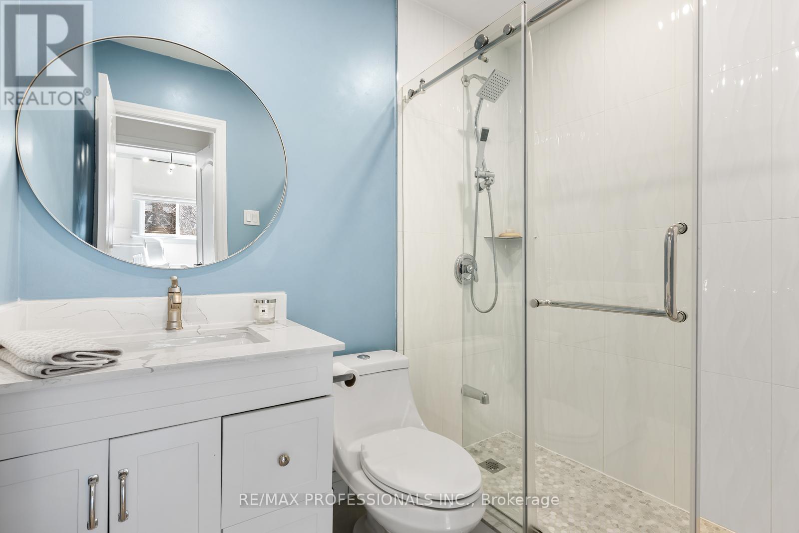 5 Birgitta Crescent, Toronto, Ontario  M9C 3W1 - Photo 24 - W12946952