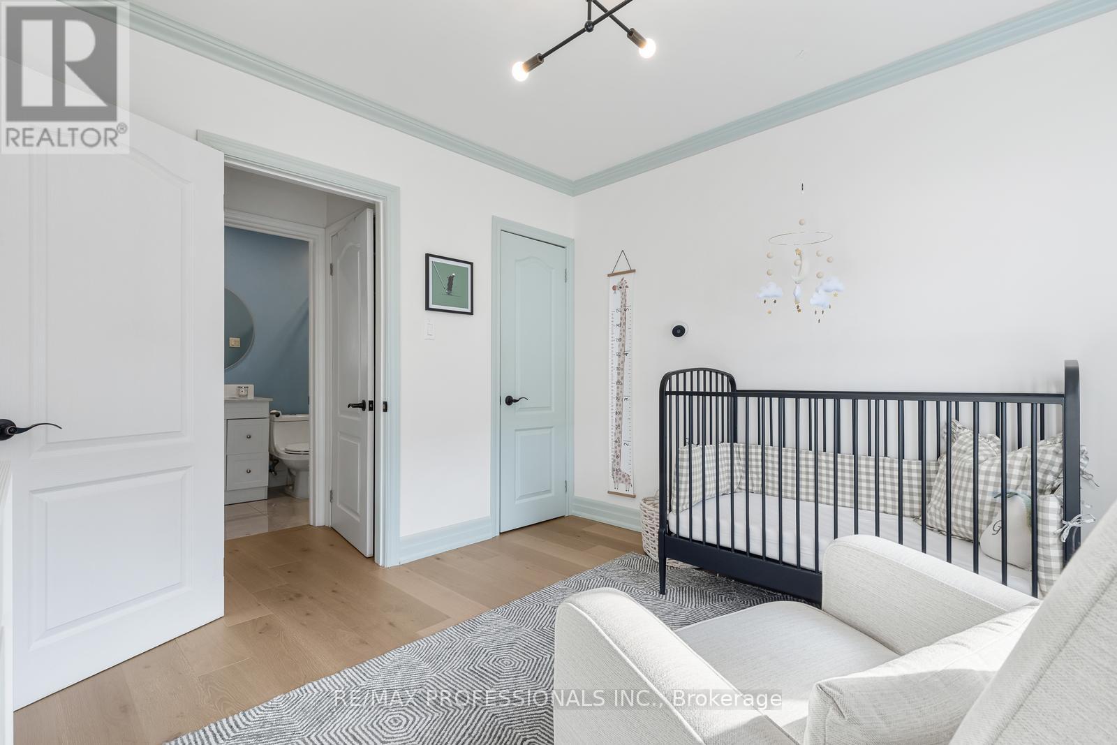 5 Birgitta Crescent, Toronto, Ontario  M9C 3W1 - Photo 26 - W12946952