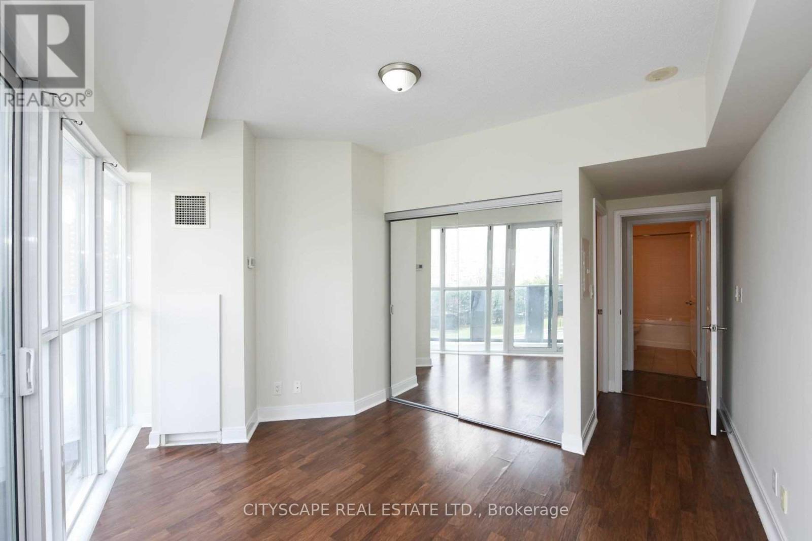 401 - 60 Absolute Avenue, Mississauga, Ontario  L4Z 0A9 - Photo 8 - W12946962