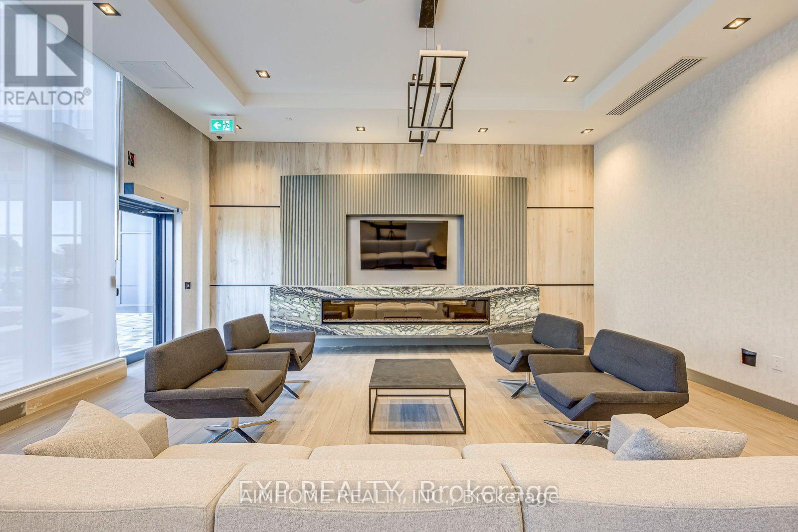 2904 - 15 Watergarden Drive, Mississauga, Ontario  L5R 0H4 - Photo 10 - W12946994