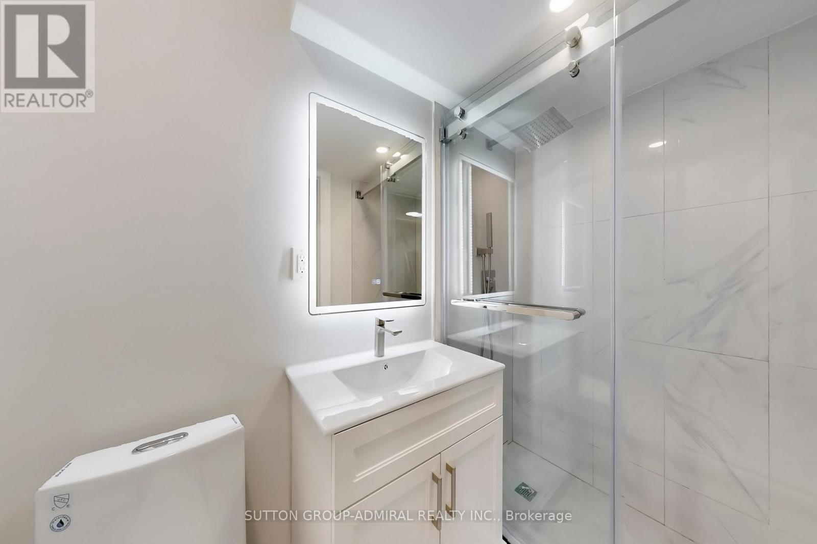 109 Fermanagh Avenue, Toronto, Ontario  M6R 1M1 - Photo 43 - W12946998