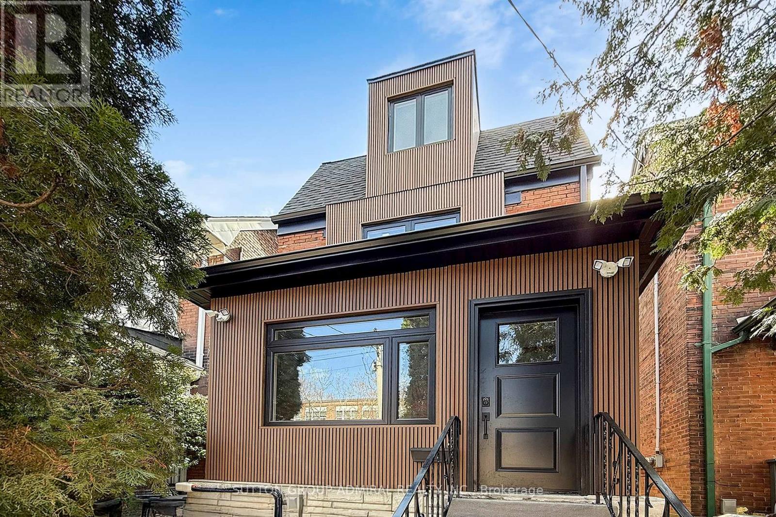 109 Fermanagh Avenue, Toronto, Ontario  M6R 1M1 - Photo 50 - W12946998