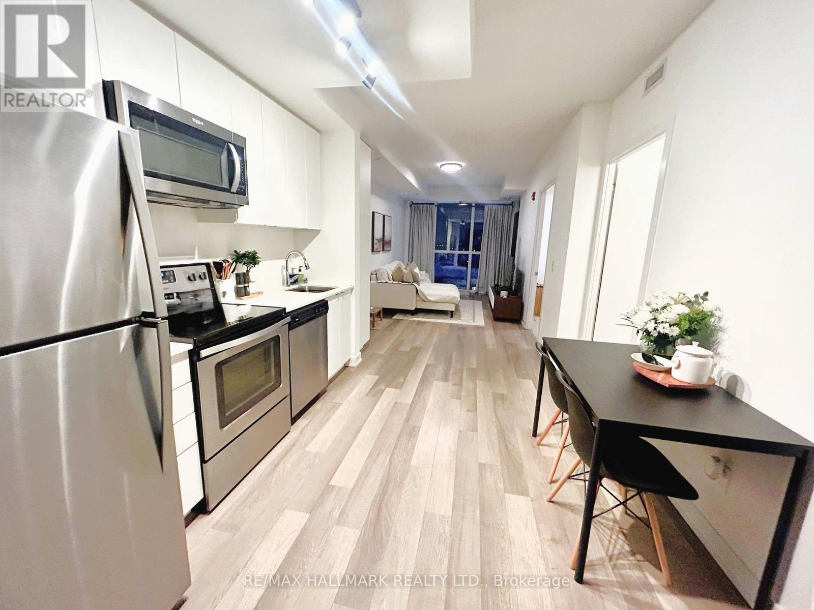 B616 - 5240 Dundas Street, Burlington, Ontario  L7R 3X4 - Photo 3 - W12947006