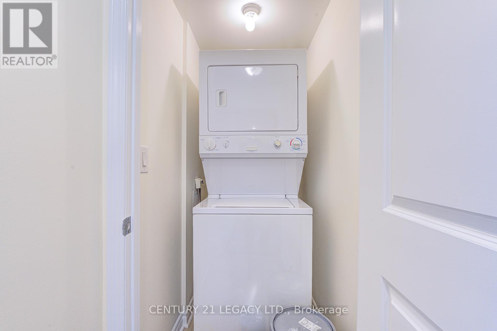 2909 - 385 Prince Of Wales Drive, Mississauga, Ontario  L5B 0C6 - Photo 24 - W12947044