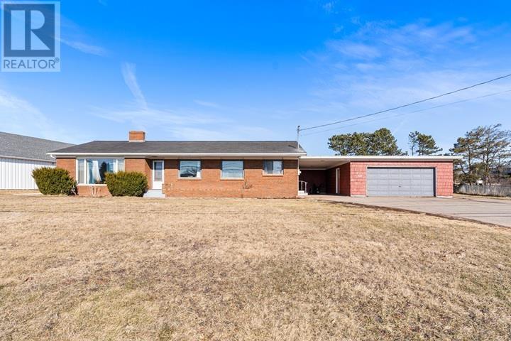 647 Water Street E, Summerside, Prince Edward Island  C1N 4H9 - Photo 2 - 202606068