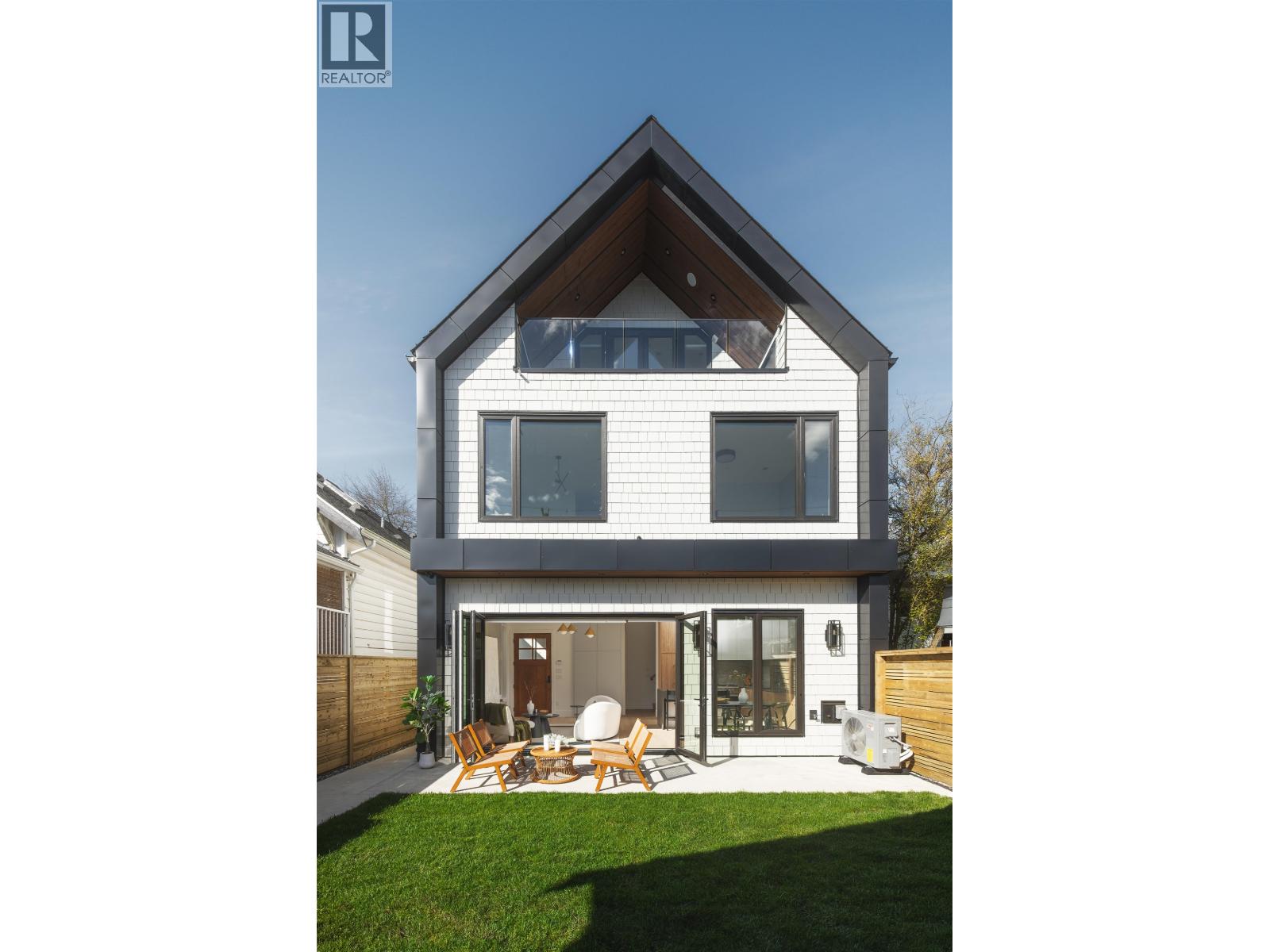 2 2684 Oxford Street, Vancouver, British Columbia  V5K 1N3 - Photo 22 - R3105763