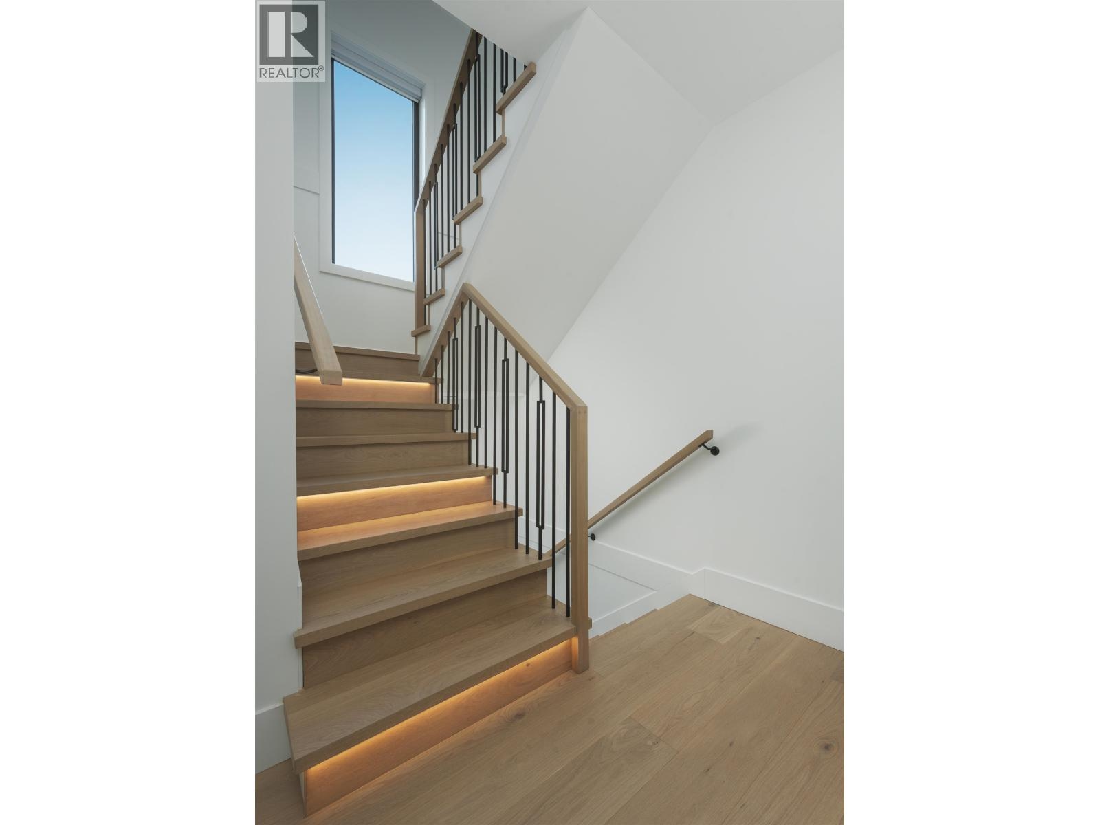 2 2684 Oxford Street, Vancouver, British Columbia  V5K 1N3 - Photo 11 - R3105763