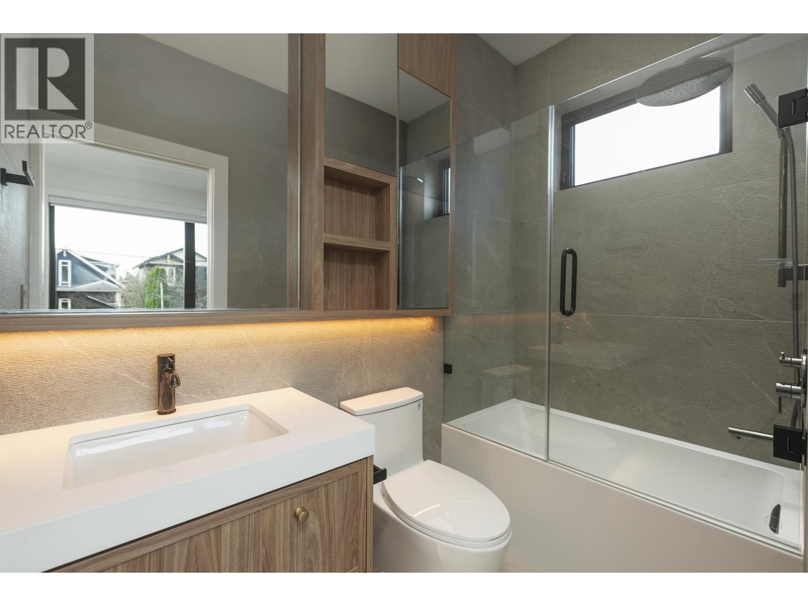 2 2684 Oxford Street, Vancouver, British Columbia  V5K 1N3 - Photo 20 - R3105763