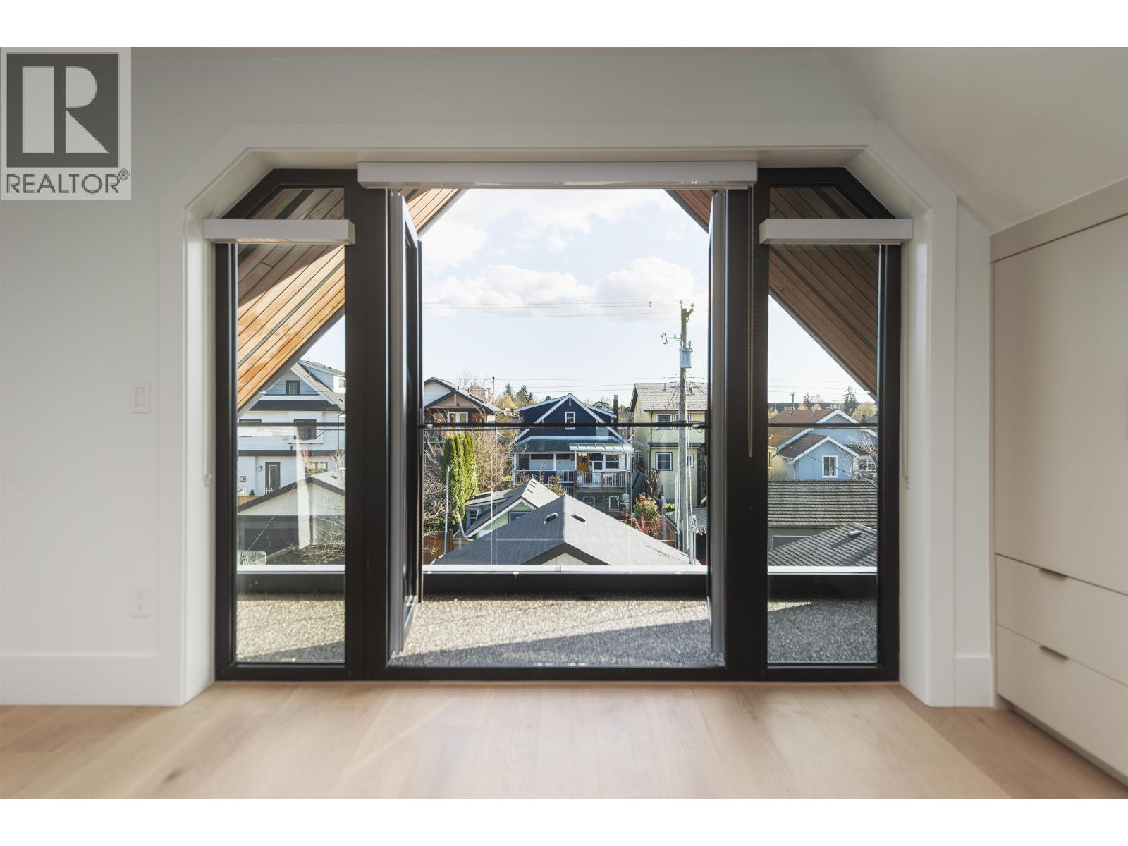 2 2684 Oxford Street, Vancouver, British Columbia  V5K 1N3 - Photo 18 - R3105763