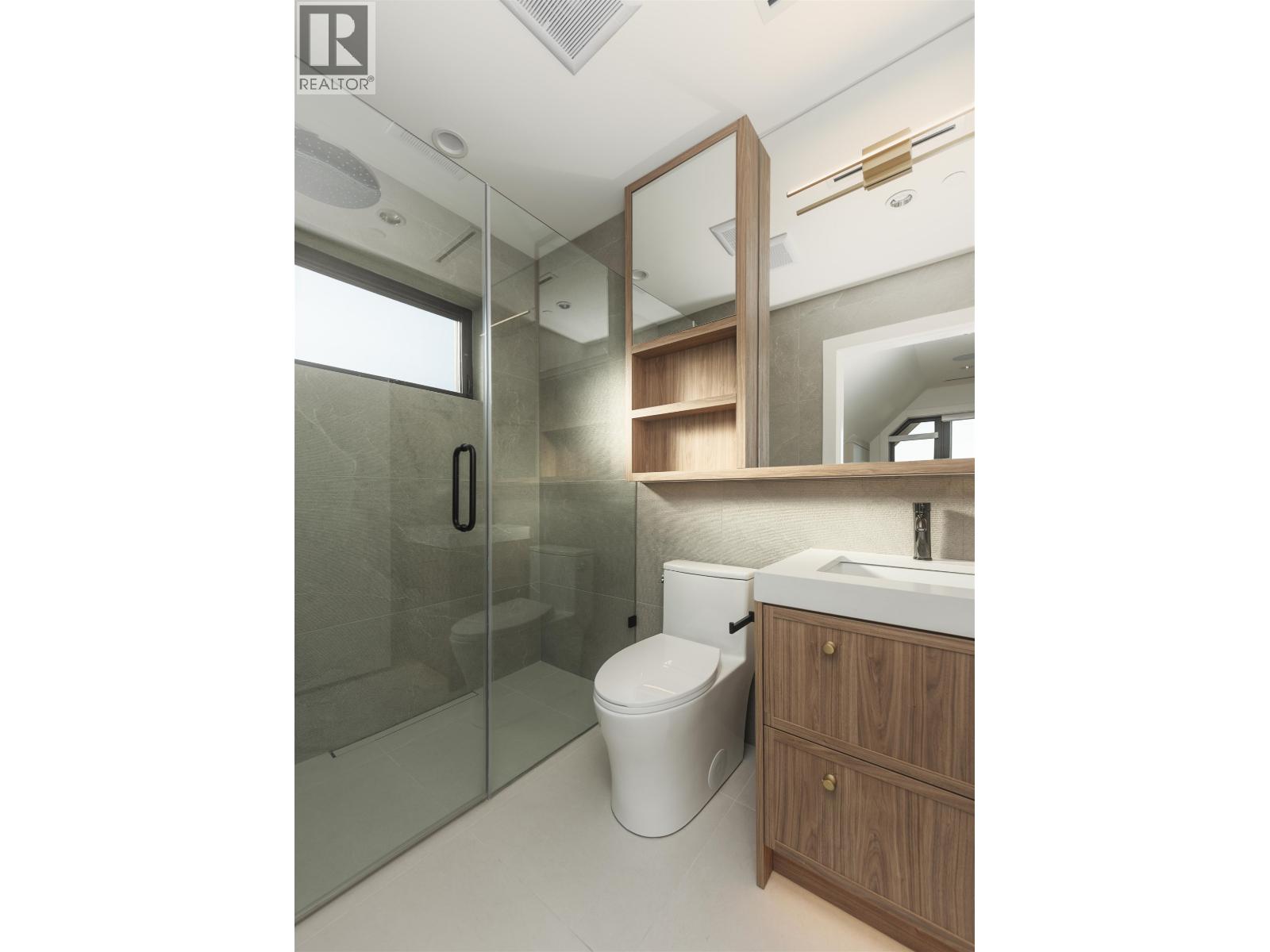 2 2684 Oxford Street, Vancouver, British Columbia  V5K 1N3 - Photo 16 - R3105763