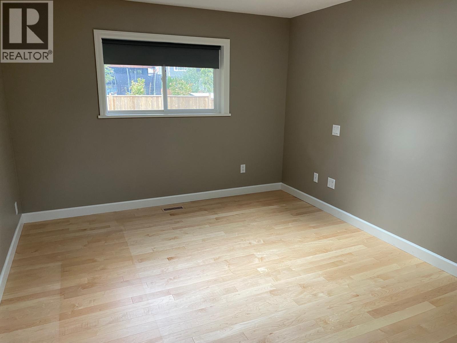 1209 Crest Court, Coquitlam, British Columbia  V3J 5M1 - Photo 9 - R3105673