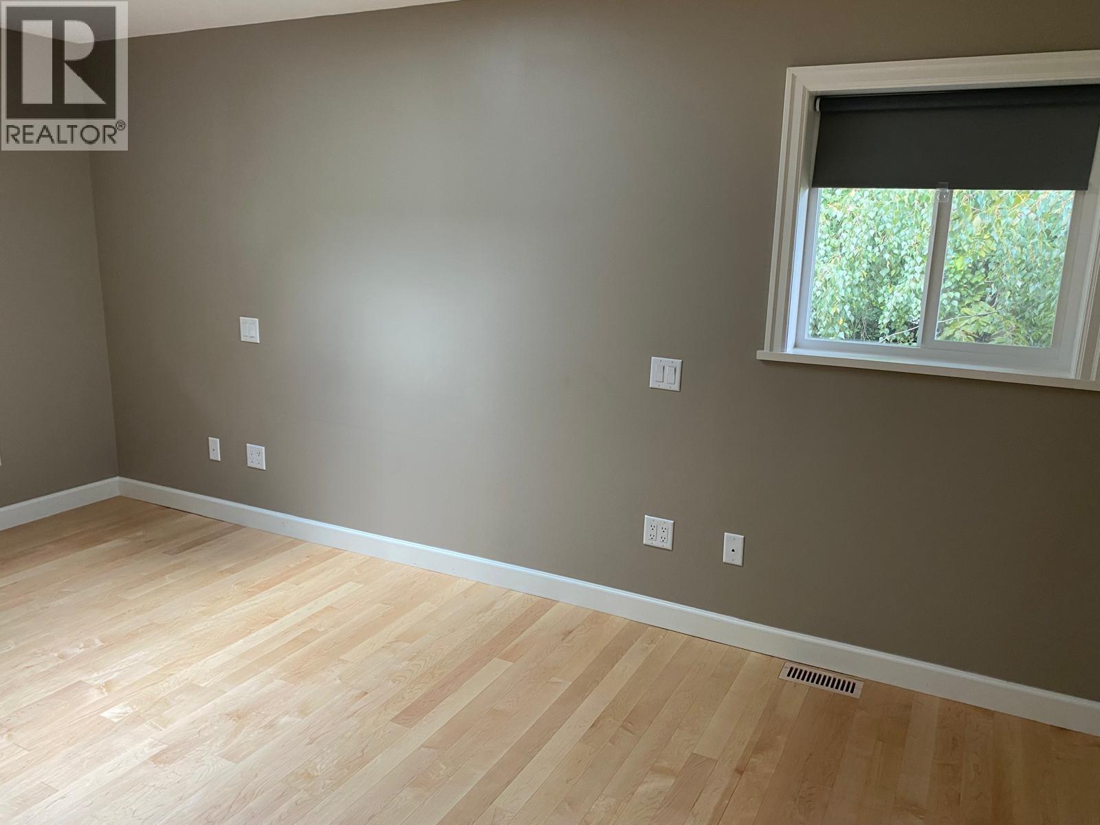 1209 Crest Court, Coquitlam, British Columbia  V3J 5M1 - Photo 12 - R3105673