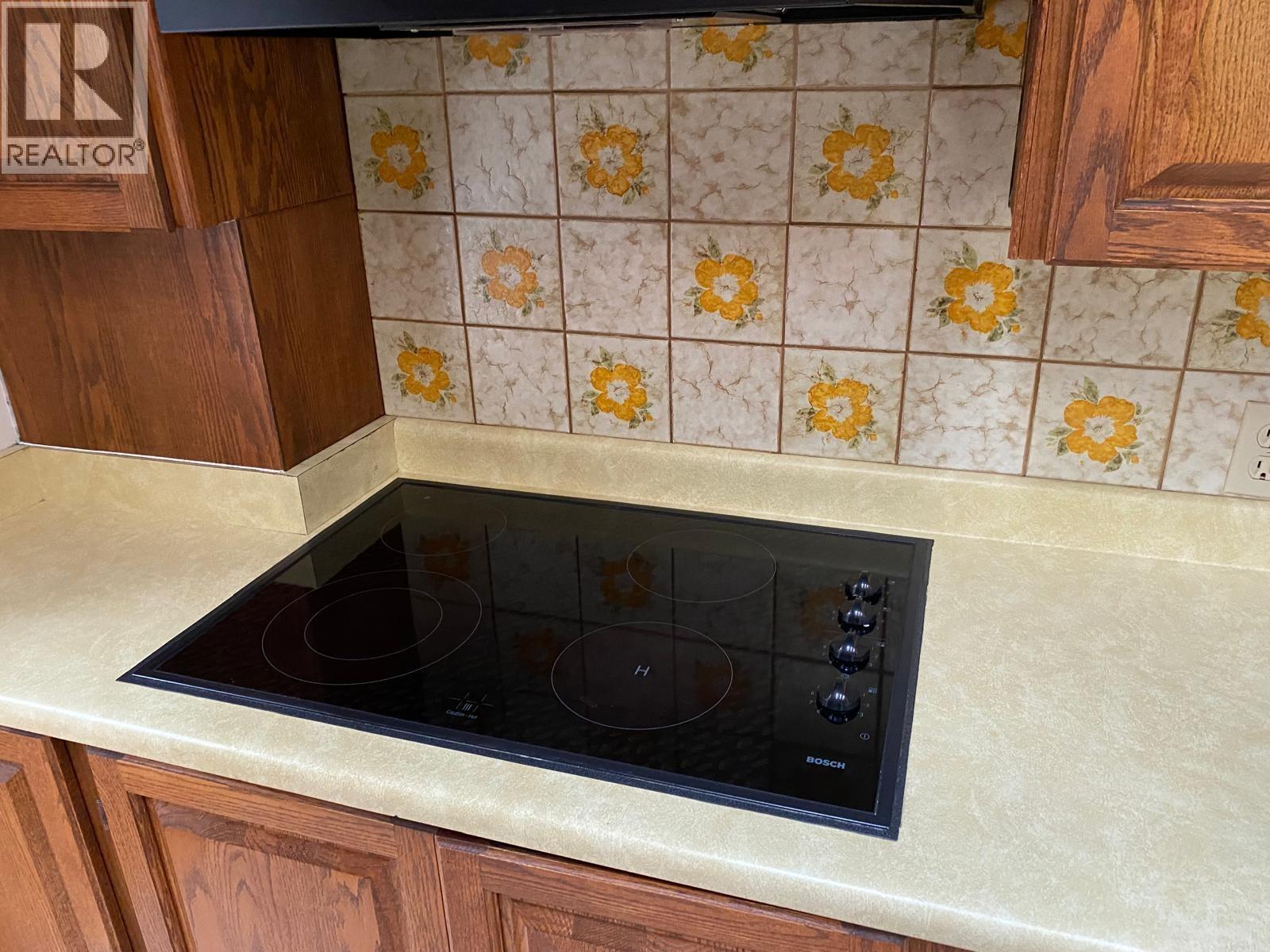 1209 Crest Court, Coquitlam, British Columbia  V3J 5M1 - Photo 7 - R3105673