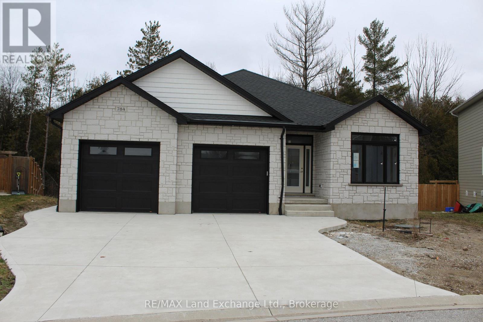 784 CAMPBELL AVENUE, Kincardine, Ontario