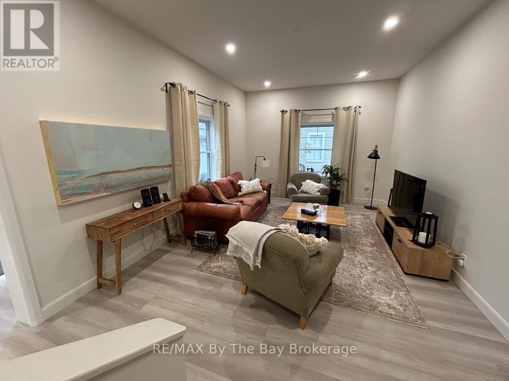 147 2nd Street, Collingwood, Ontario  L9Y 1E7 - Photo 6 - S12946544