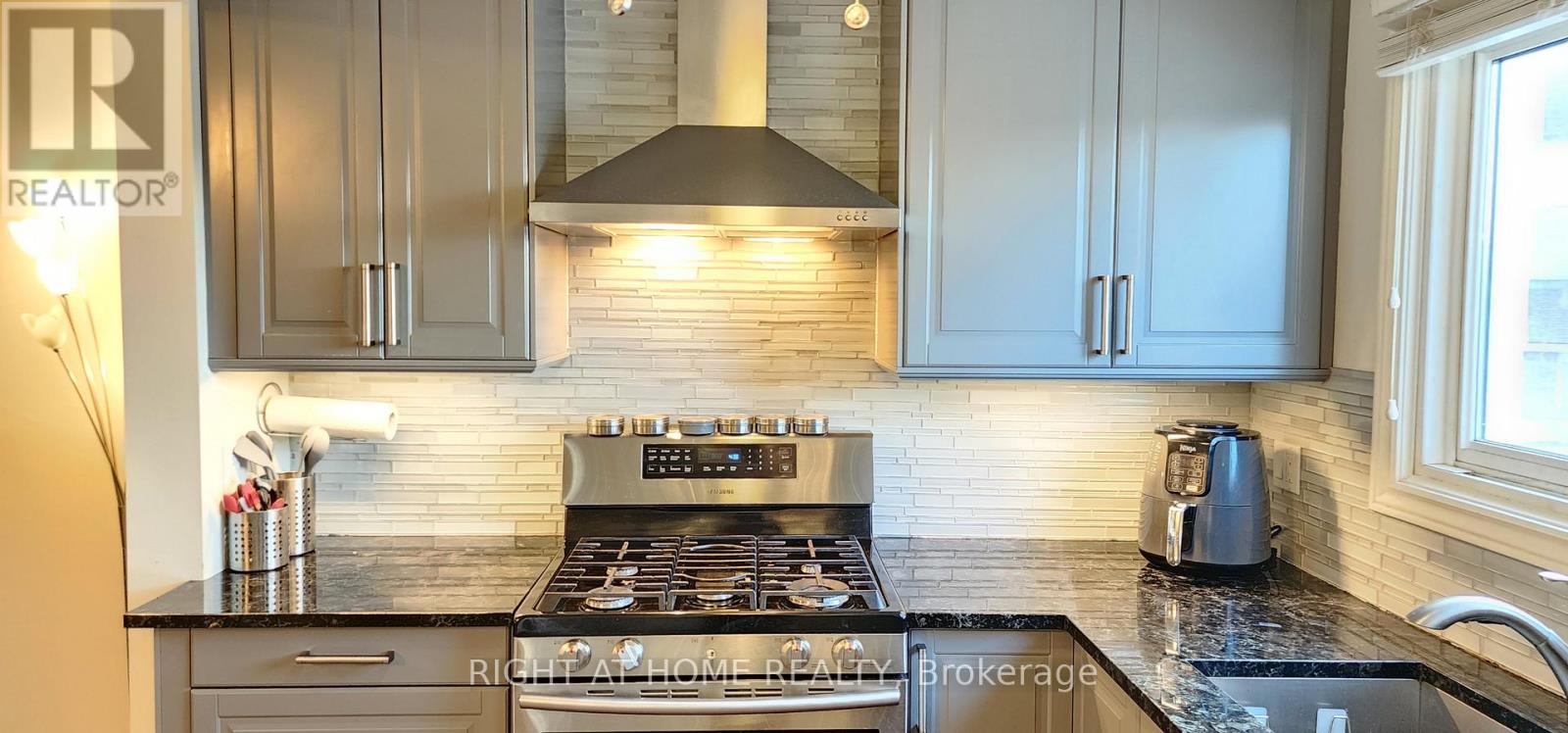 43 - 11 Harrisford Street, Hamilton, Ontario  L8K 6L7 - Photo 15 - X12946914