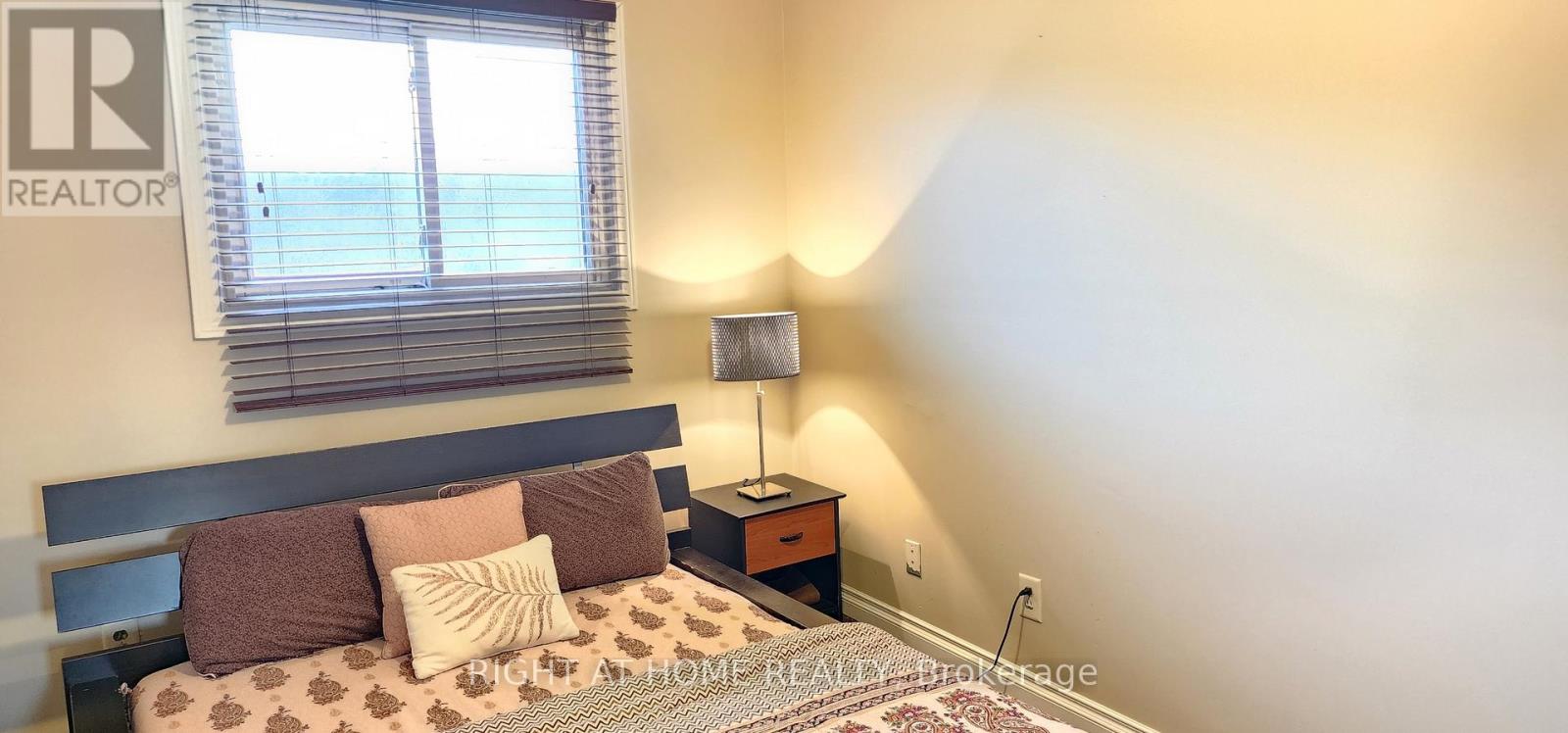 43 - 11 Harrisford Street, Hamilton, Ontario  L8K 6L7 - Photo 23 - X12946914