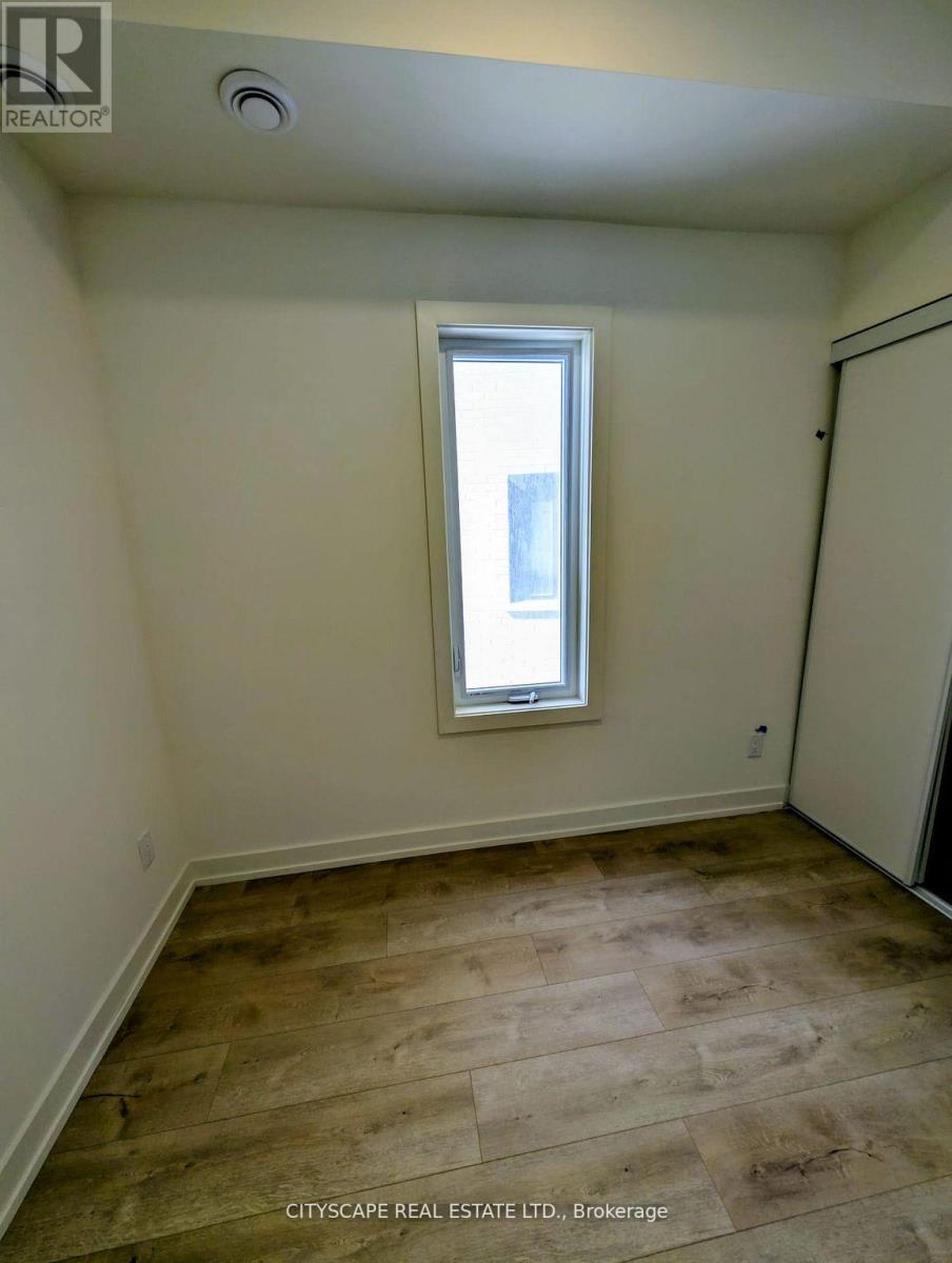 201b - 16 Melbourne Avenue, St. Catharines, Ontario  L2P 0G5 - Photo 10 - X12946924