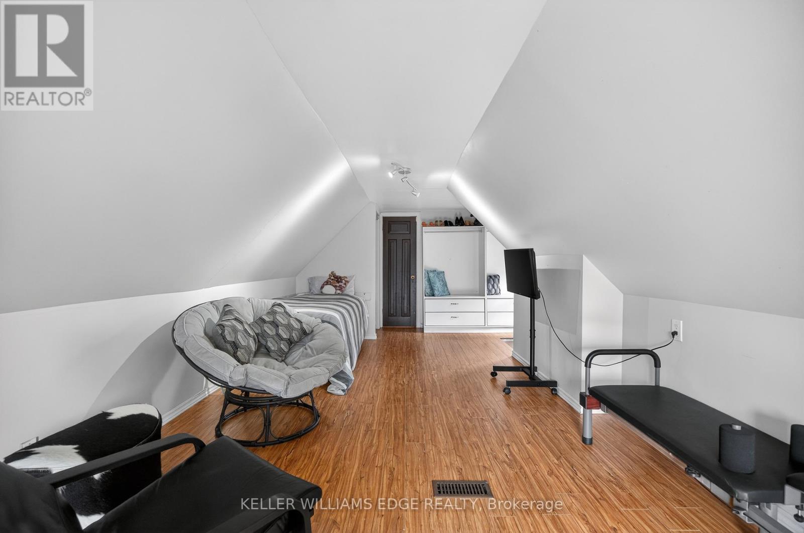 209 Glendale Avenue N, Hamilton, Ontario  L8L 7K2 - Photo 24 - X12946936