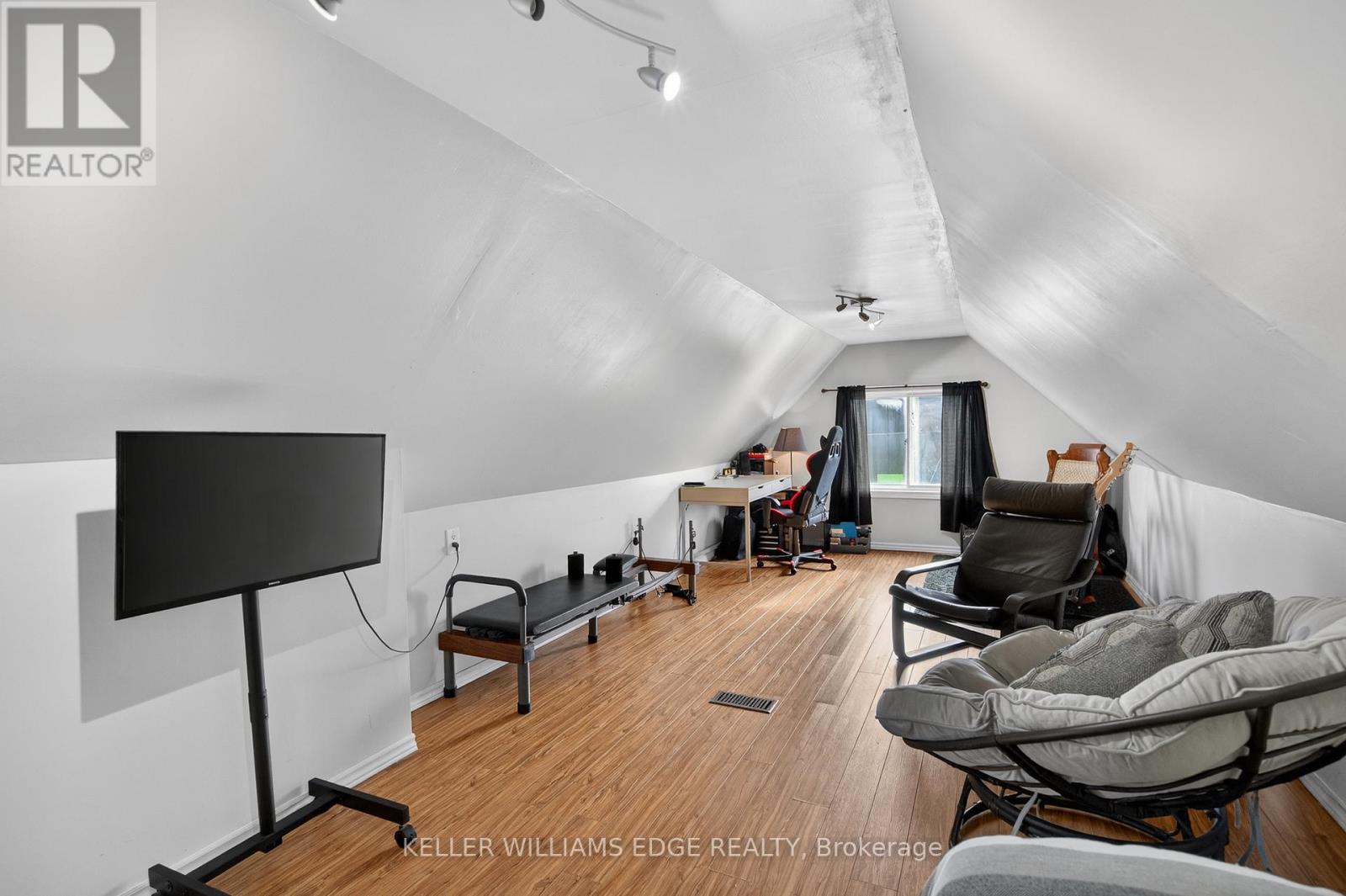 209 Glendale Avenue N, Hamilton, Ontario  L8L 7K2 - Photo 25 - X12946936