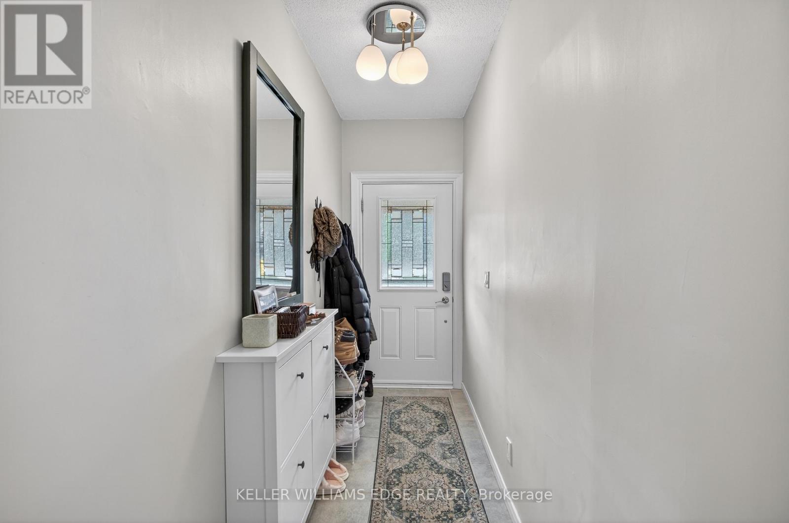 209 Glendale Avenue N, Hamilton, Ontario  L8L 7K2 - Photo 3 - X12946936