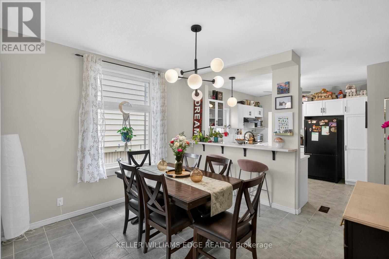 209 Glendale Avenue N, Hamilton, Ontario  L8L 7K2 - Photo 8 - X12946936