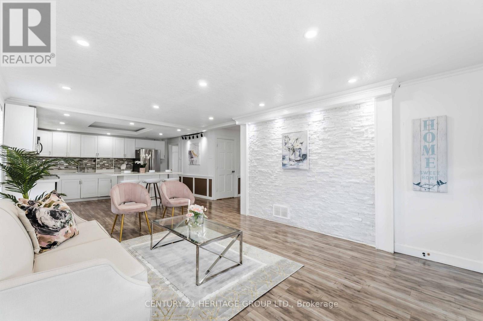 103 Edinburgh Avenue, Hamilton, Ontario  L8H 2C6 - Photo 5 - X12946944