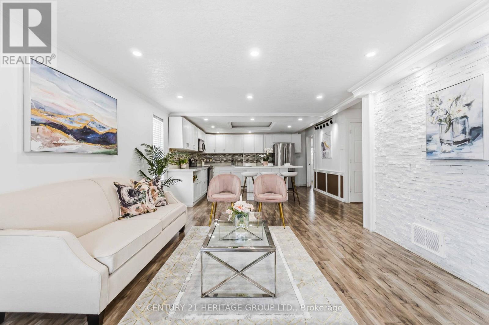 103 Edinburgh Avenue, Hamilton, Ontario  L8H 2C6 - Photo 6 - X12946944