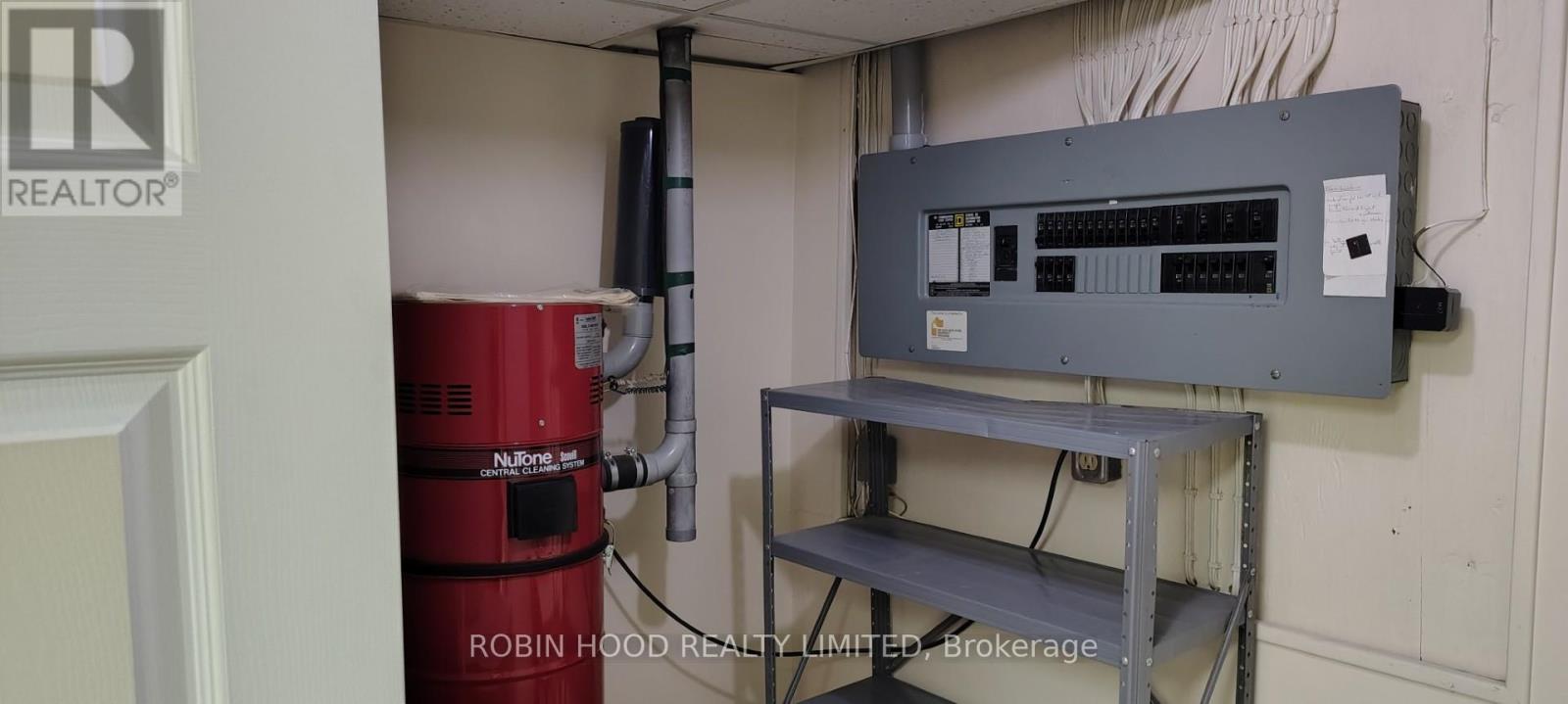 Unit 11 - 21 Earl Drive, Chatham-Kent, Ontario  N7M 6E6 - Photo 18 - X12946986