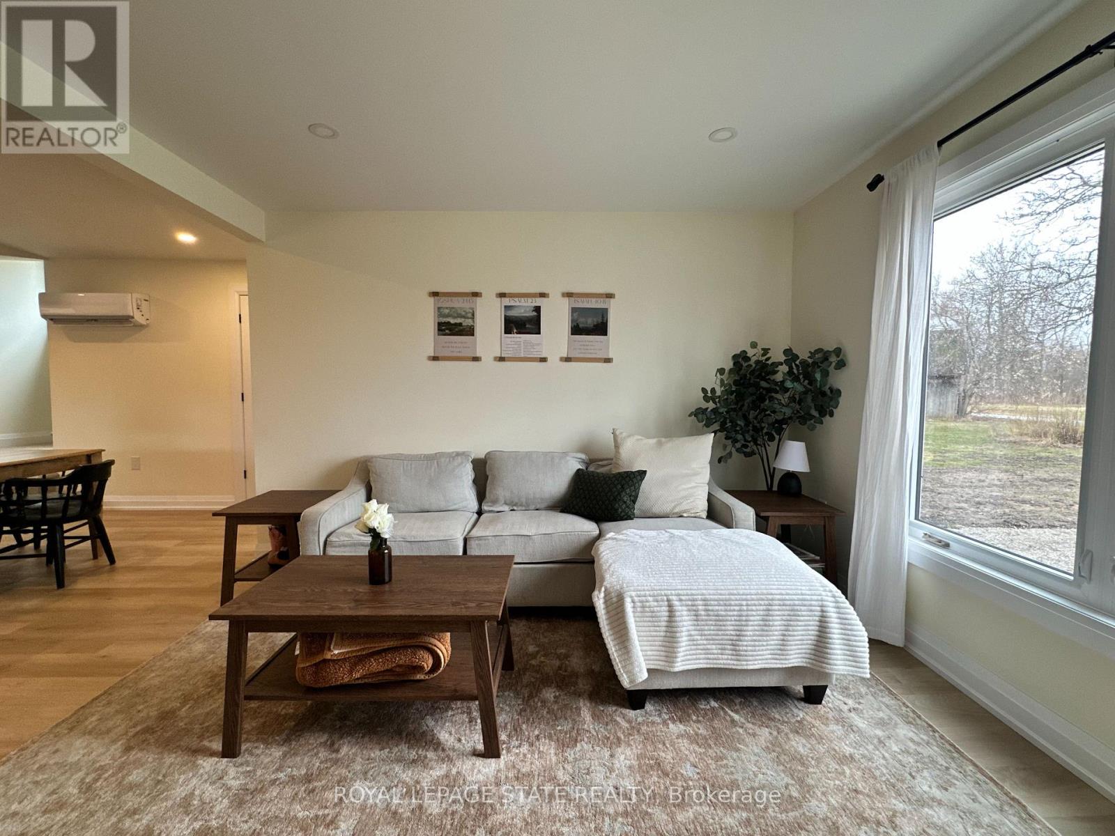 203 Hendershot Avenue, Haldimand, Ontario  N1A 3B4 - Photo 11 - X12946996