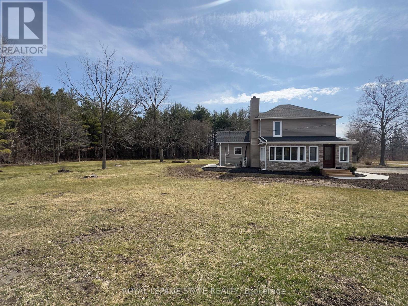 203 Hendershot Avenue, Haldimand, Ontario  N1A 3B4 - Photo 6 - X12946996