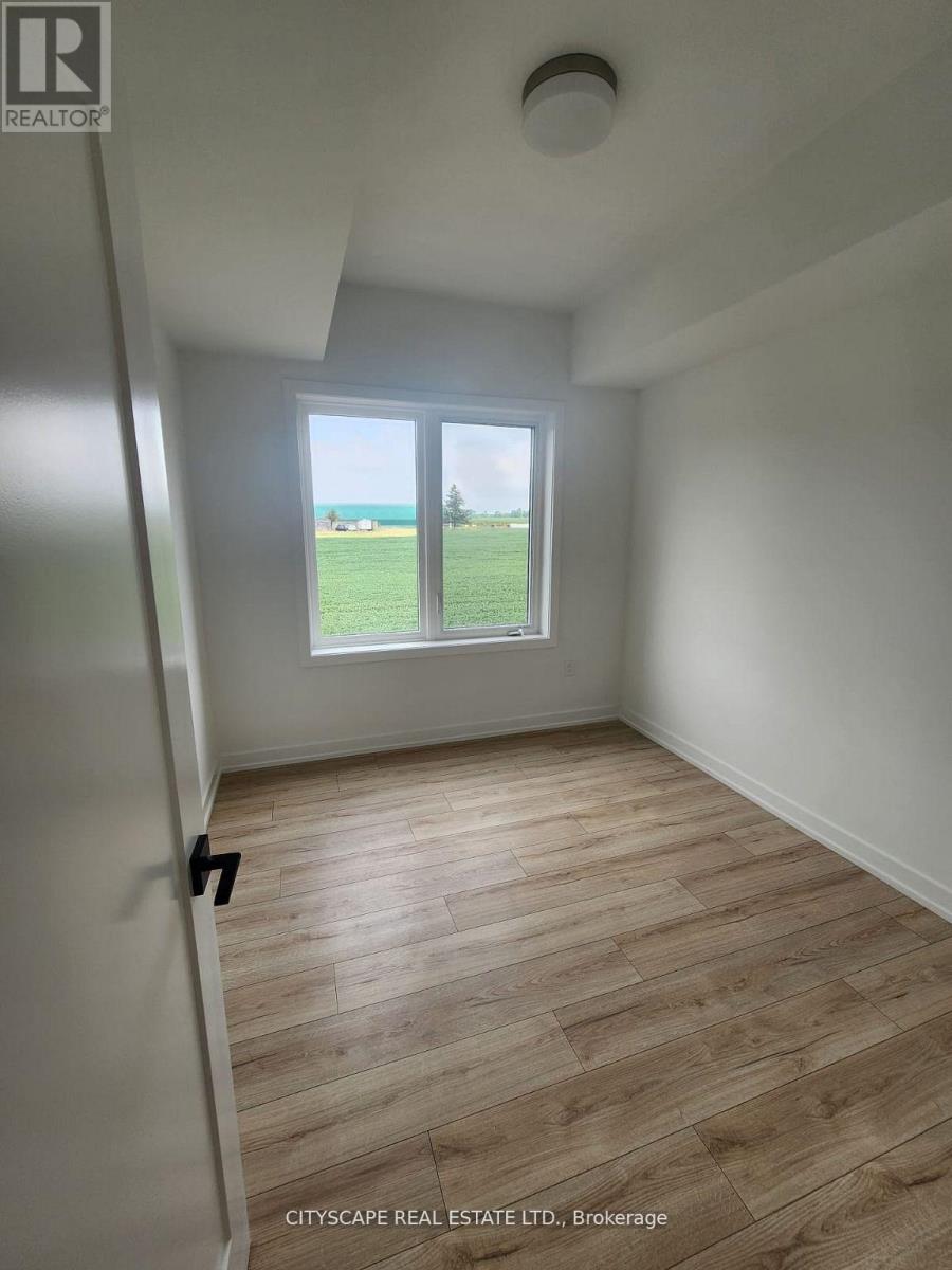 70 - 940 St David Street N, Centre Wellington, Ontario  N1M 2W3 - Photo 12 - X12947010