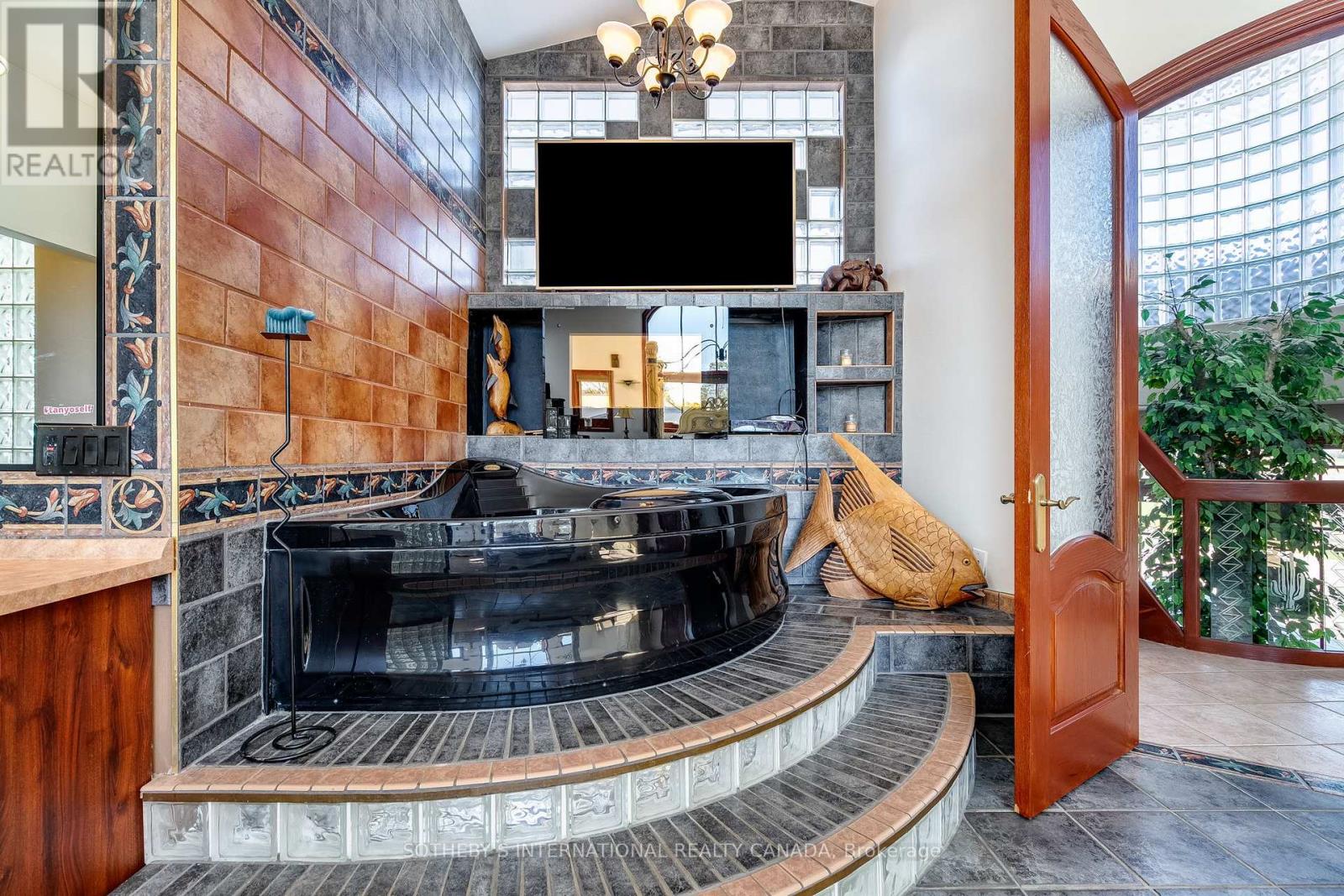 4965 4th Concession, Amherstburg, Ontario  N0R 1G0 - Photo 21 - X12947056