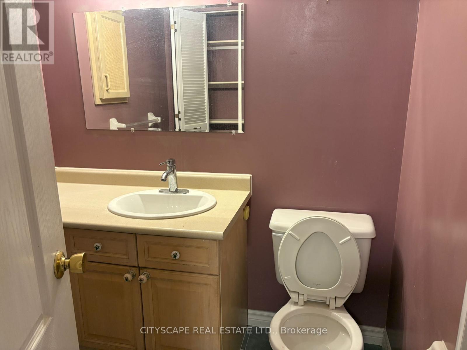 Bsmt - 6121 Maplegate Circle, Mississauga, Ontario  L5N 7B1 - Photo 3 - W12943990