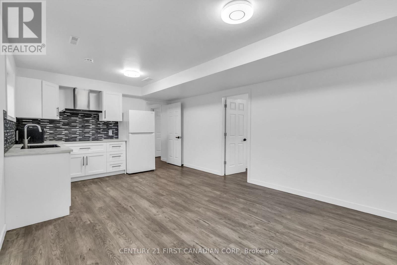 132 Jensen Road, London East, Ontario  N5V 4X6 - Photo 10 - X12944540