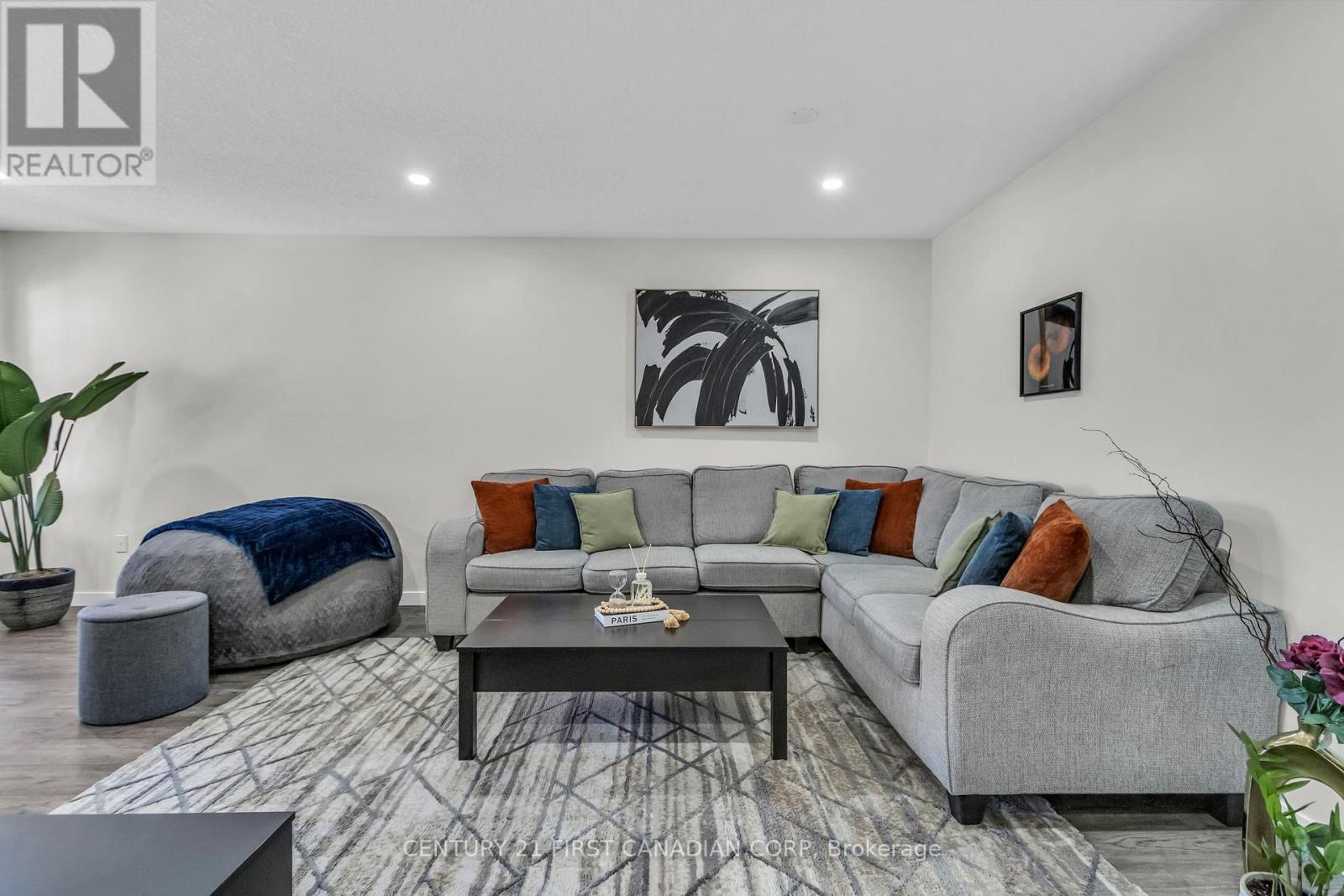 132 Jensen Road, London East, Ontario  N5V 4X6 - Photo 38 - X12944540