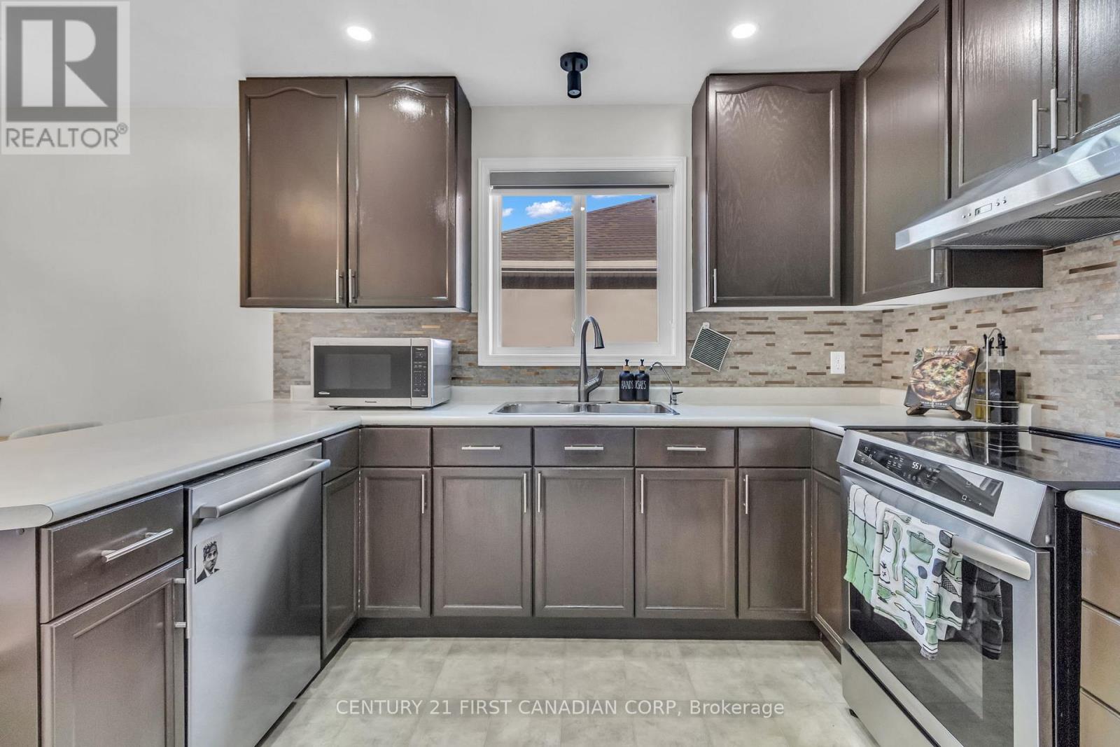 132 Jensen Road, London East, Ontario  N5V 4X6 - Photo 26 - X12944540