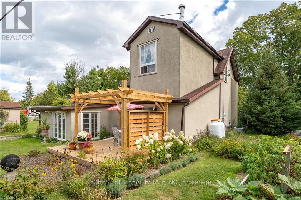 102 Harbard Road, Prince Edward County, Ontario  K0K 1L0 - Photo 31 - X12941526