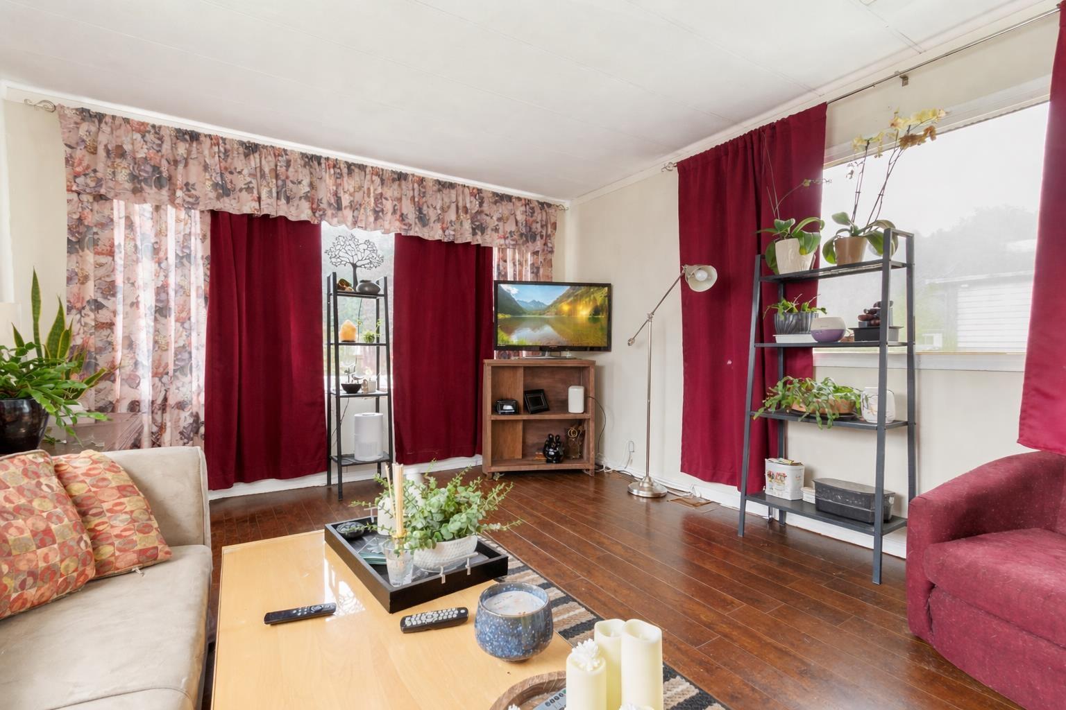 27 3942 Columbia Valley Road, Cultus Lake East, Cultus Lake, British Columbia  V2R 5B1 - Photo 4 - R3105391