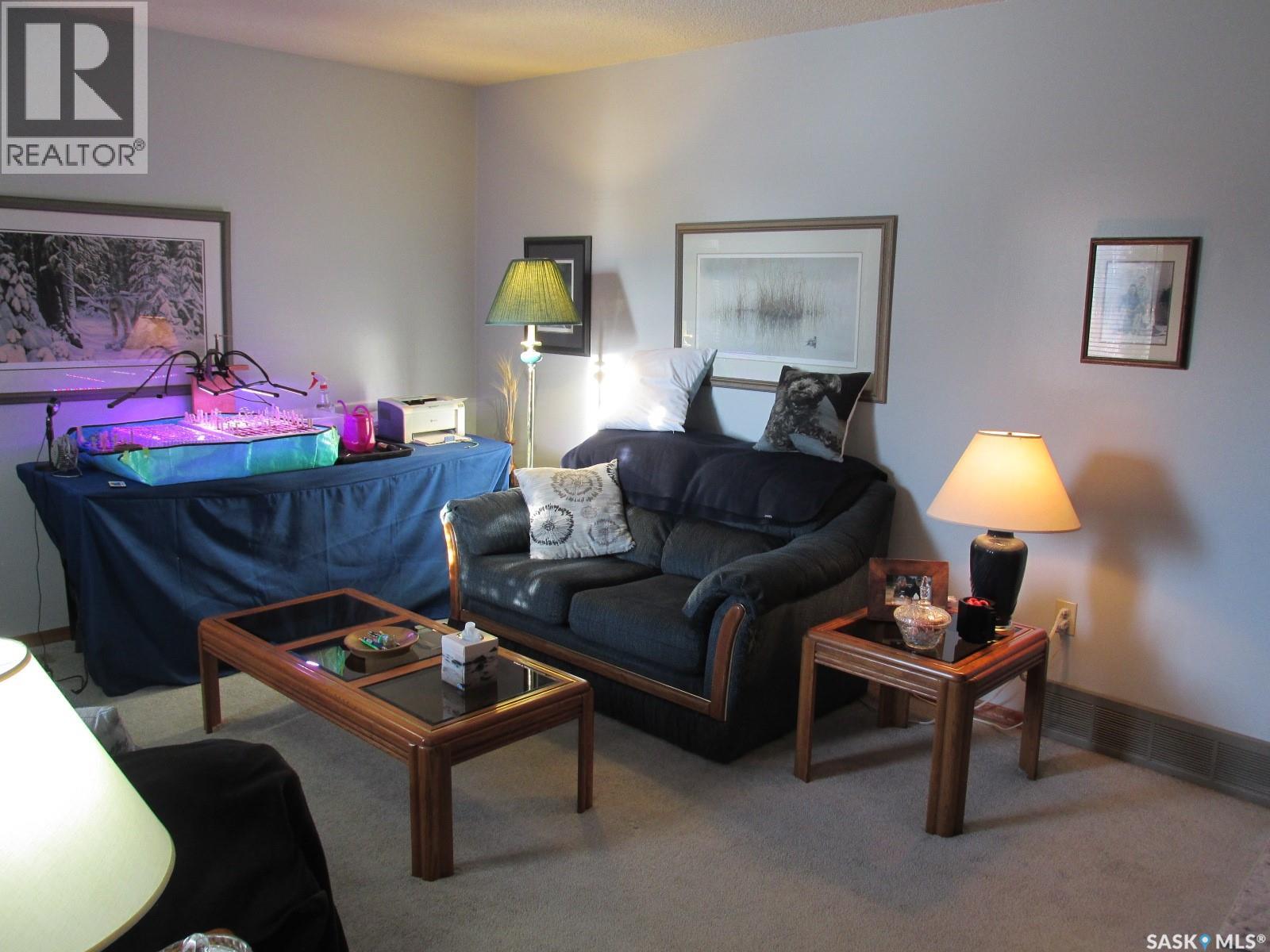 1103 3rd Street W, Nipawin, Saskatchewan  S0E 1E0 - Photo 11 - SK031806