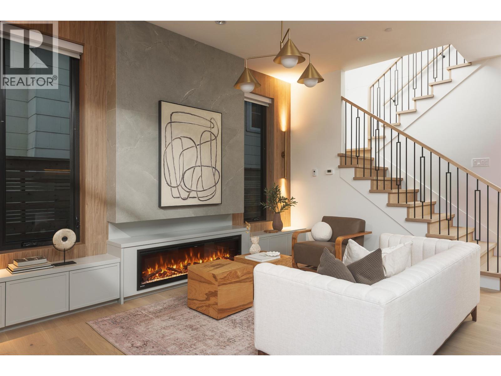 1 2684 OXFORD STREET, Vancouver, British Columbia