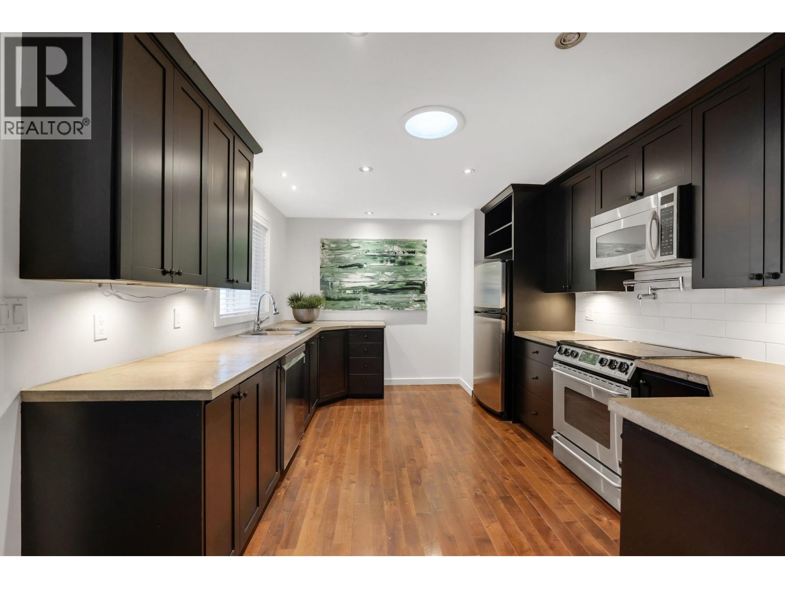 2568 The Boulevard, Squamish, British Columbia  V8B 0P1 - Photo 3 - R3096850