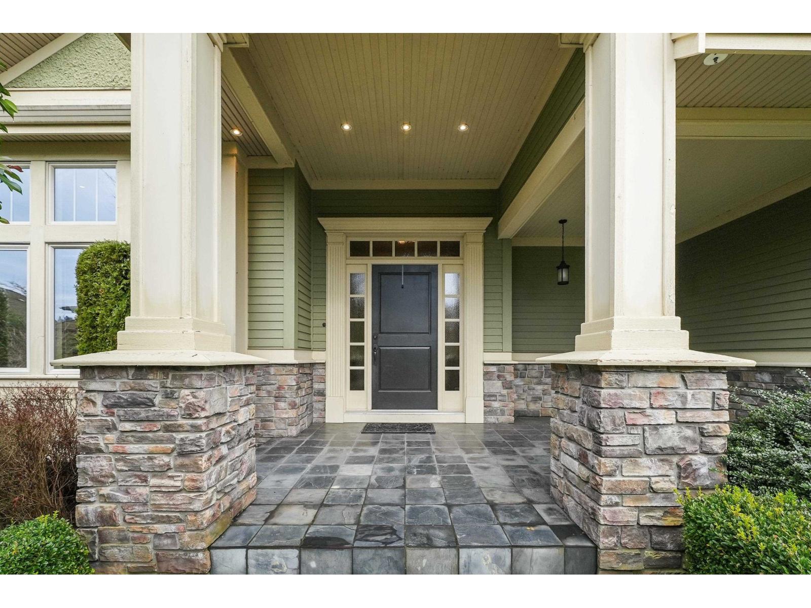 15845 39a Avenue, Surrey, British Columbia  V3Z 0L1 - Photo 3 - R3106068