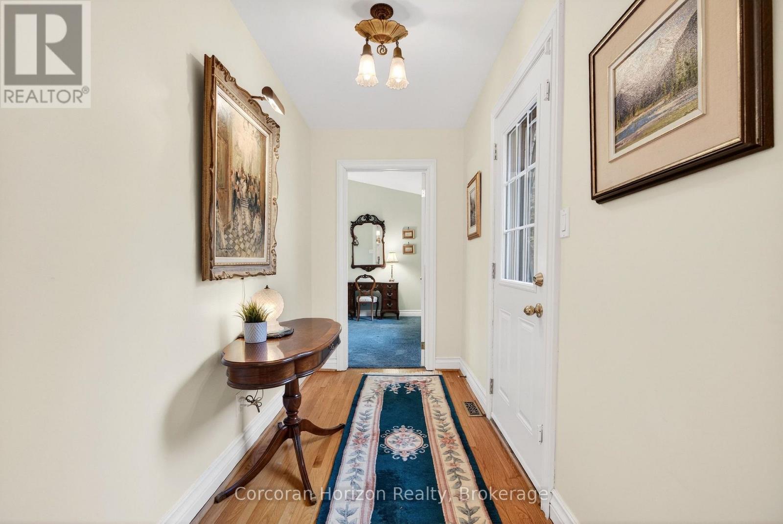 3046 South Drive, Burlington, Ontario  L7N 1H2 - Photo 19 - W12947120