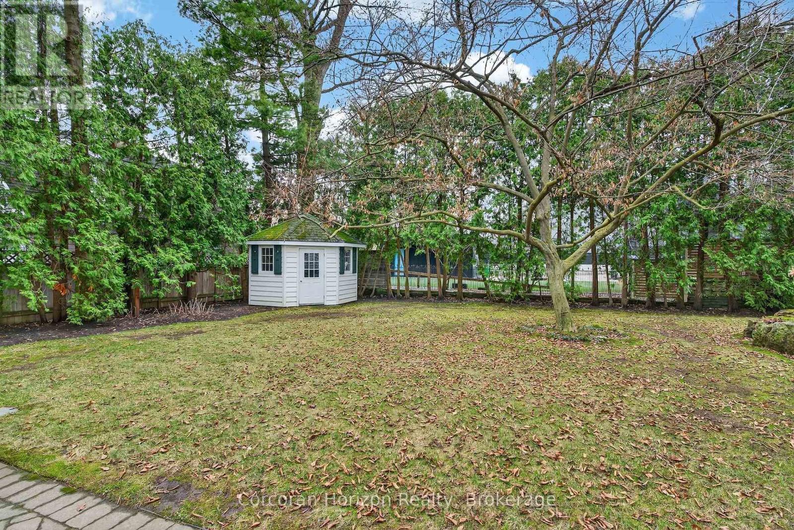 3046 South Drive, Burlington, Ontario  L7N 1H2 - Photo 30 - W12947120